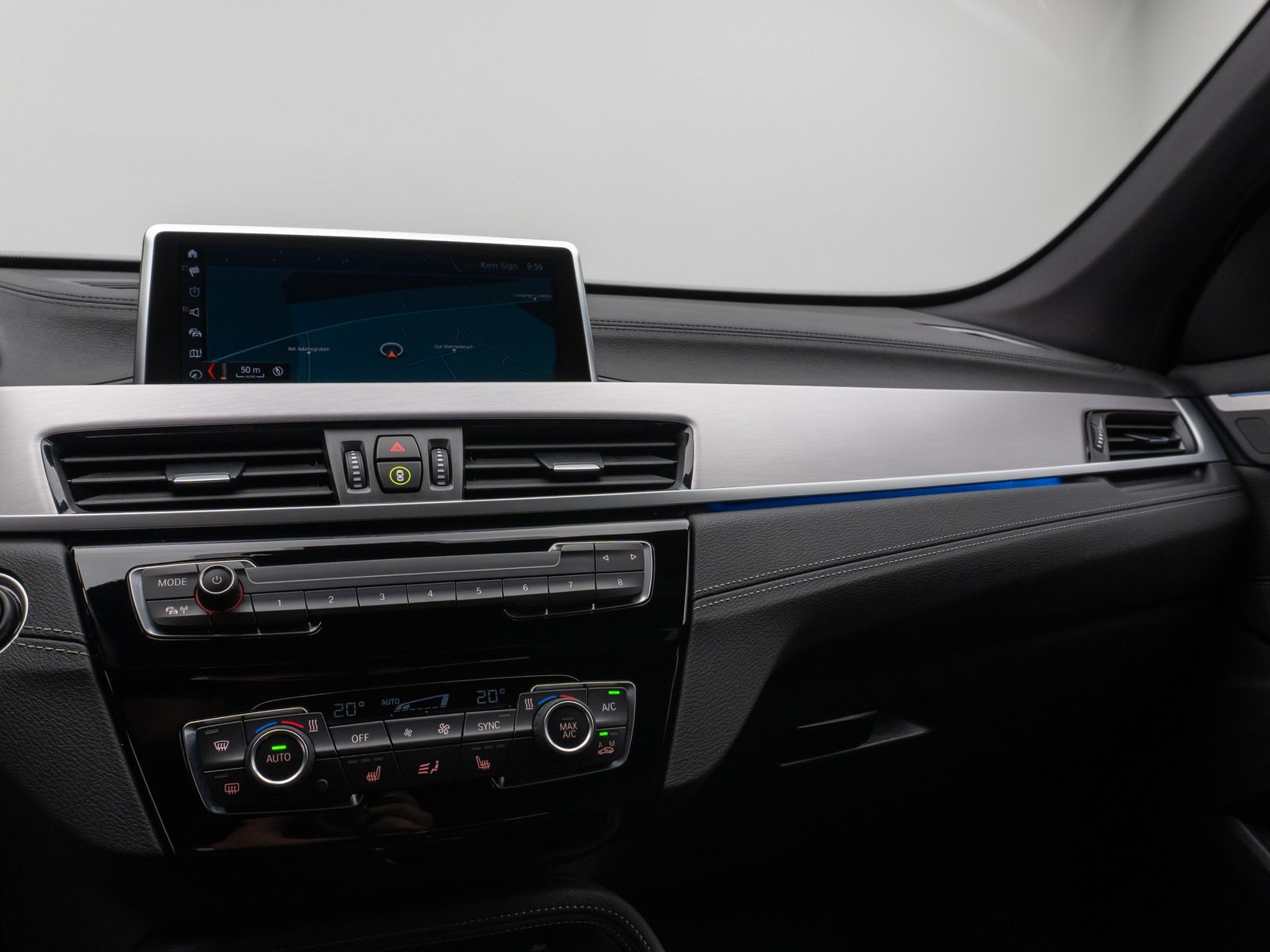 Fahrzeugabbildung BMW X1 xD25e Sport Line Parkassist DAB HiFi Komfort