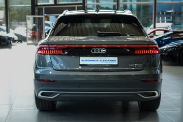 Audi Q8 - 5