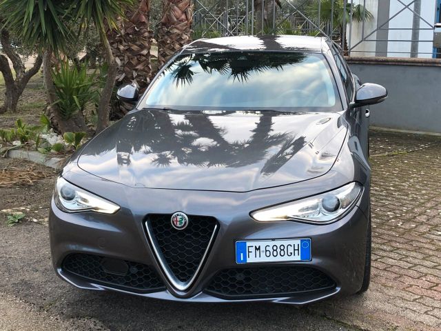 Alfa Romeo Giulia 2.2 Turbodiesel 180 CV AT8 Sup