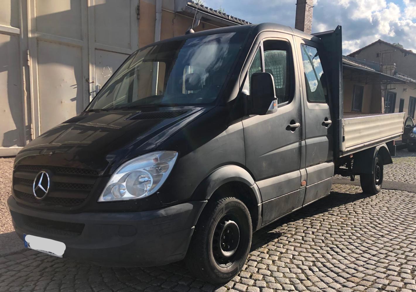 Mercedes-Benz Sprinter 319 DoKa Maxi Pritsche mit Kran