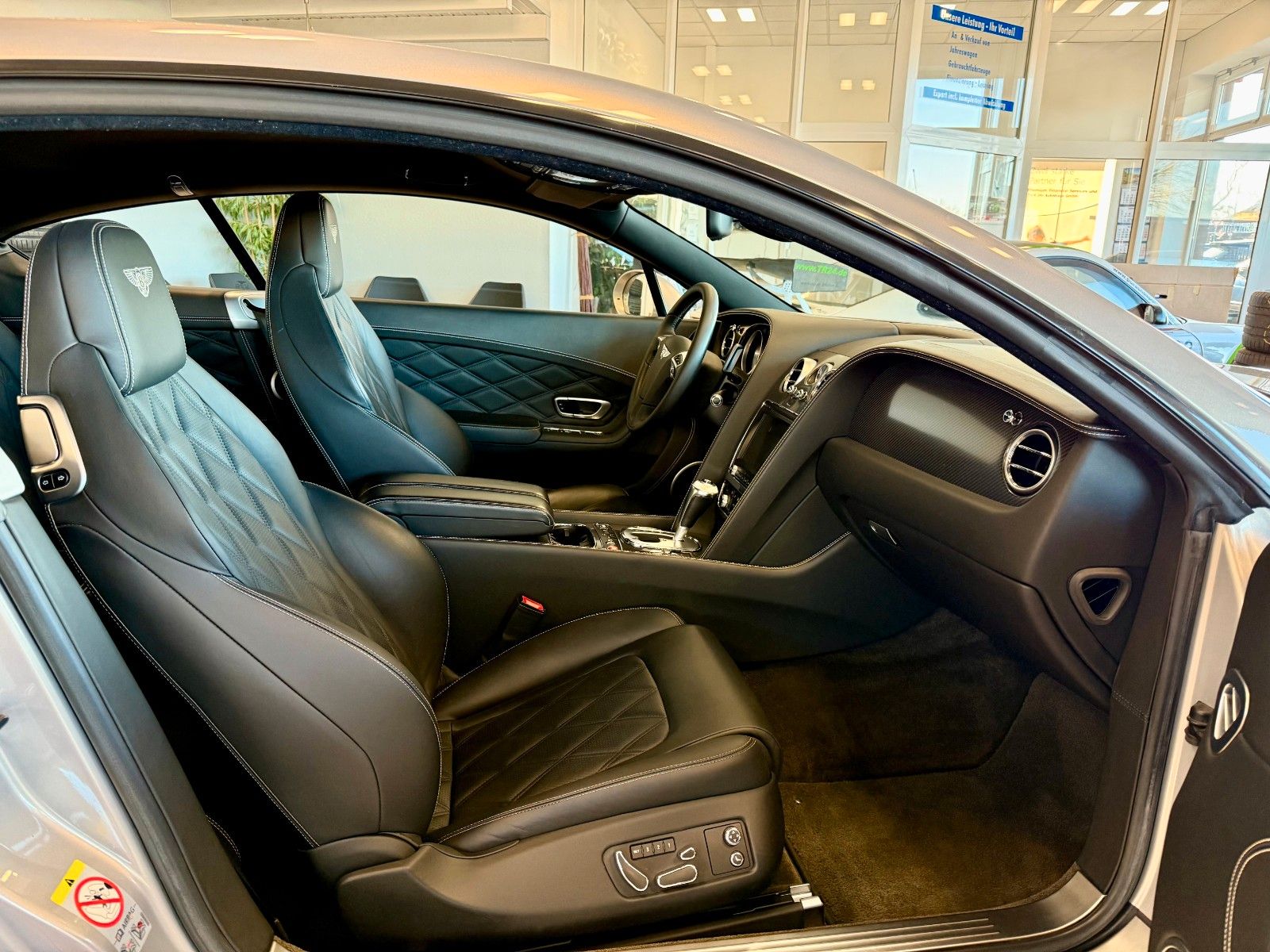 Fahrzeugabbildung Bentley Continental GT W12 Speed Carbon/Keramik/Massage