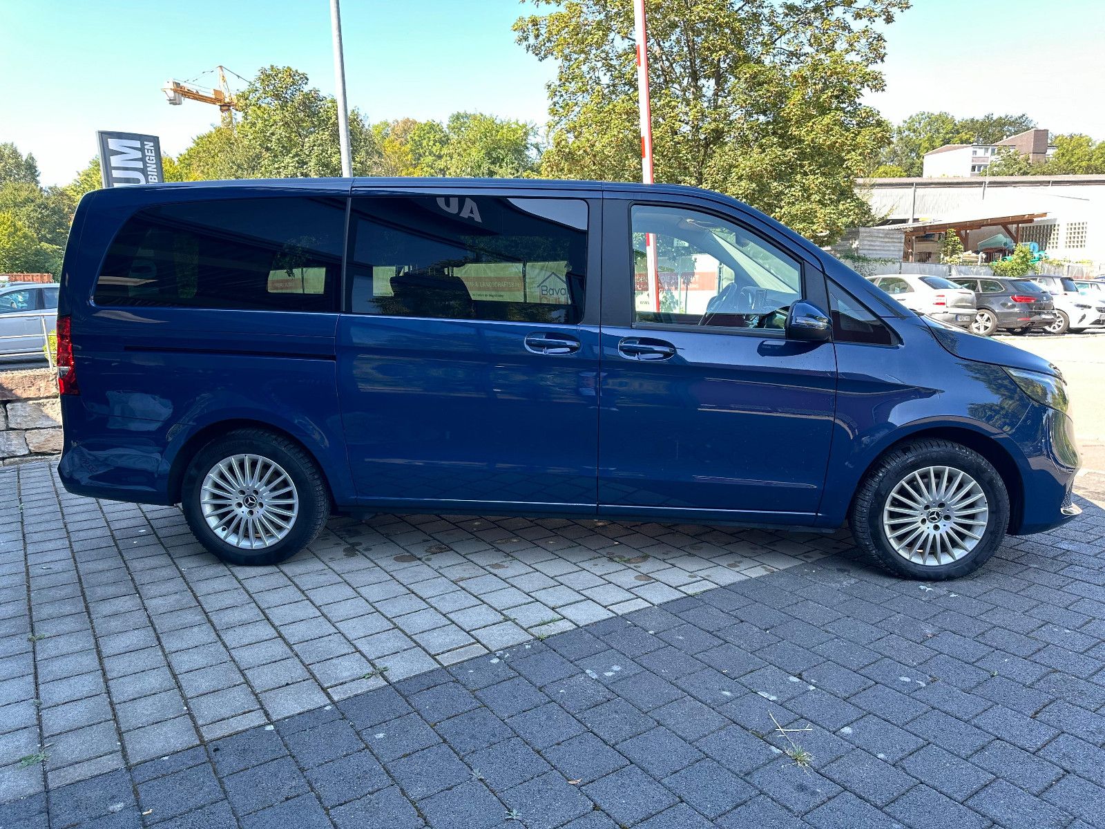 Fahrzeugabbildung Mercedes-Benz V 250 d Aut. LANG *6 SITZE*KAMERA*NAVI*