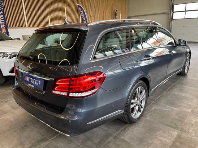 Mercedes-Benz E 350 BlueTec 4Matic Aut*ACC*AHK*NAVI*LEDER*PANO