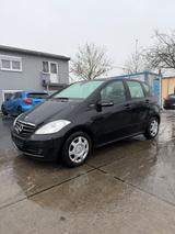 Mercedes-Benz A 160 BlueEfficiency Ölwechsel Neu - Mercedes-Benz A 160: Blueefficiency