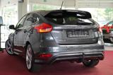 Ford Focus 1.5 Titanium *Navi*Kamera* - Ford Focus mit Benzin-Antrieb: Limousine, Automatik