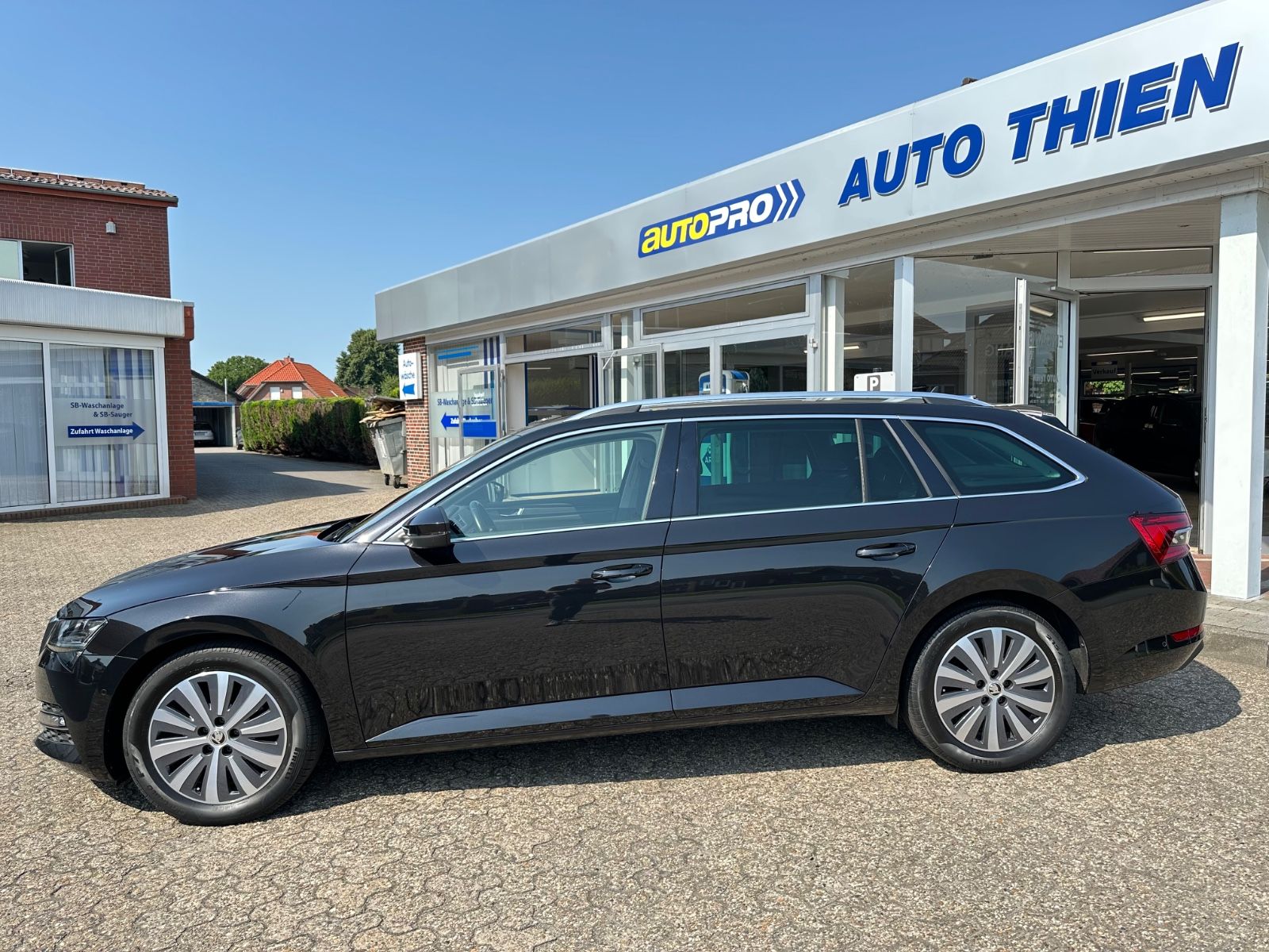 Fahrzeugabbildung SKODA Superb Combi 2.0 TDI Style AHK/Fahrass.Plus/Colu