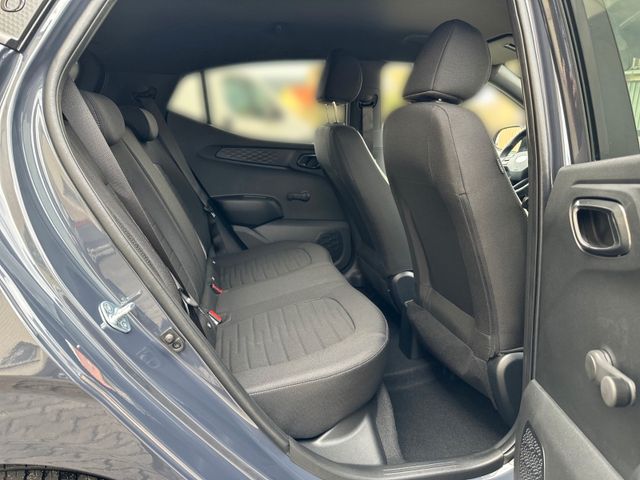 Hyundai i10 1.0 CONNECT & GO - NAVI - SOFORT
