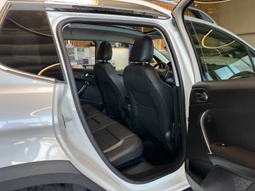 Peugeot 2008 Allure *Pano*Xenon*Navi*
