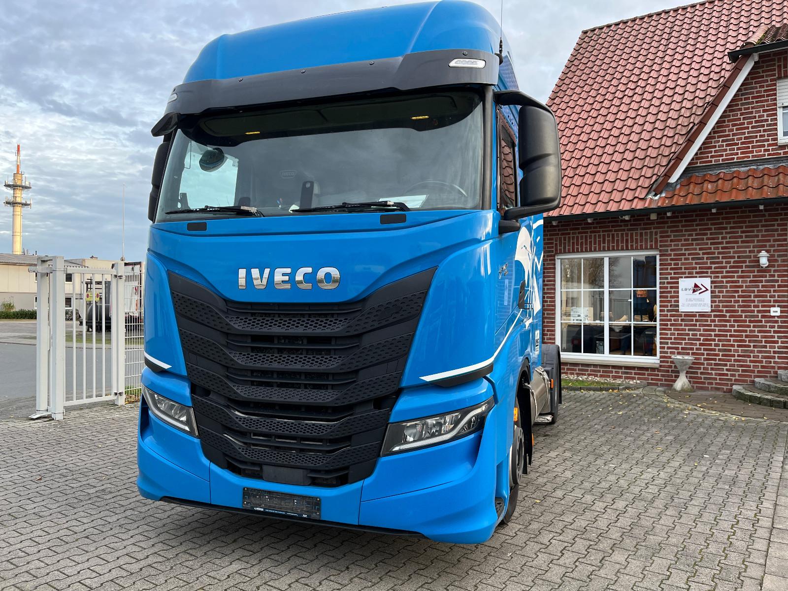 Iveco S-Way AS 440S46/P 2LNG