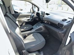 Fahrzeugabbildung Opel Combo Life E GS XL 1.5D AT8 7-Sitzer, Navi