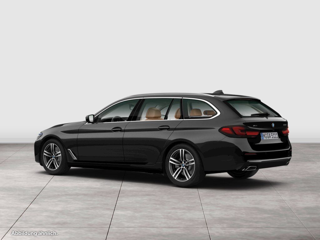 BMW 530d xDrive Touring Luxury Line PANO RFK NAVI LE foto 6