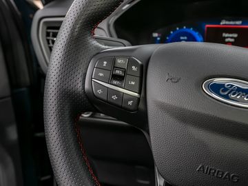 Ford Kuga 2.5 Plug-In Hybrid ST-Line X Stauassistent