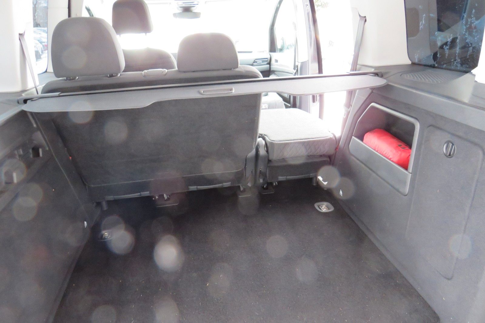 Fahrzeugabbildung Volkswagen Caddy Life DSG NAVI PDC SITZHEIZUNG 1.HD