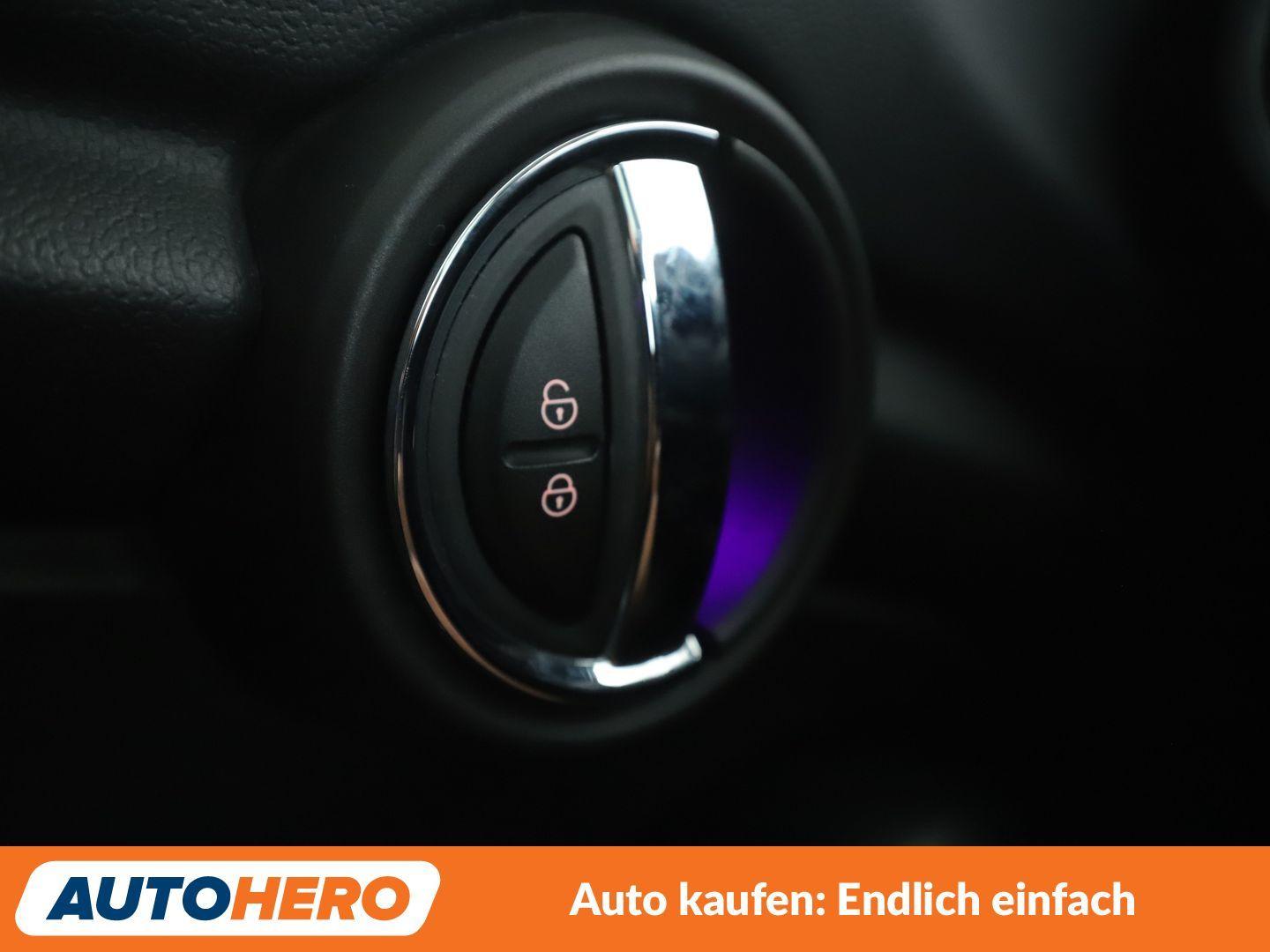 MINI Cooper Aut.*NAVI*CAM*TEMPO*