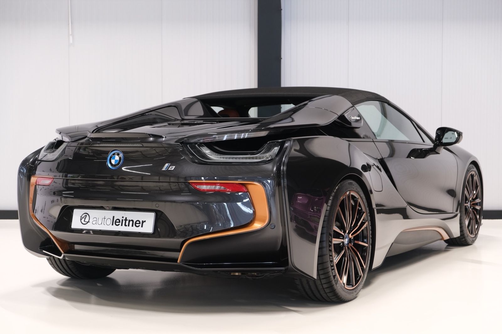 BMW i8 Roadster Ultimate Sophisto Edition imagem 3