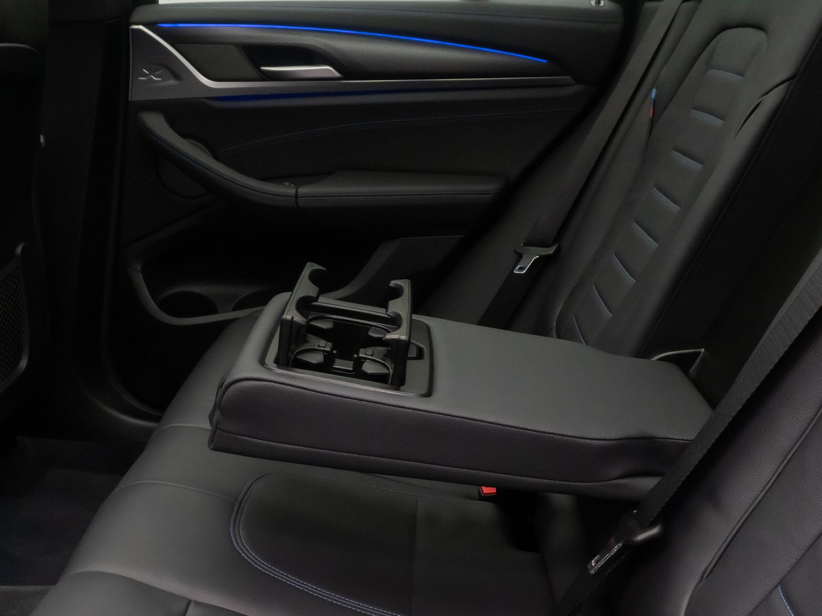 Fahrzeugabbildung BMW X3 M40d 360° H/K DAB Panorama Komfort 20Zoll