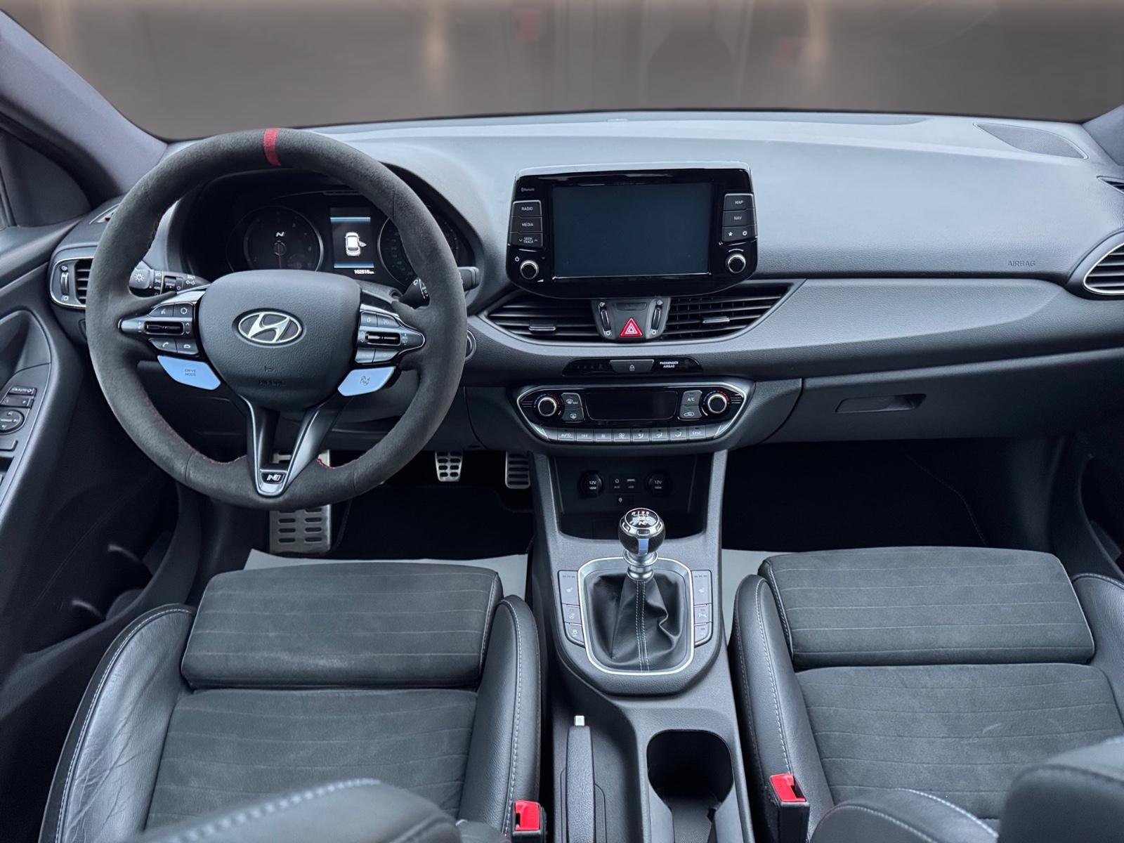Hyundai I30 N Performance 2.0 320ch - Carnet entretien - Led - Volant alcantara - Stage 1 - Navi