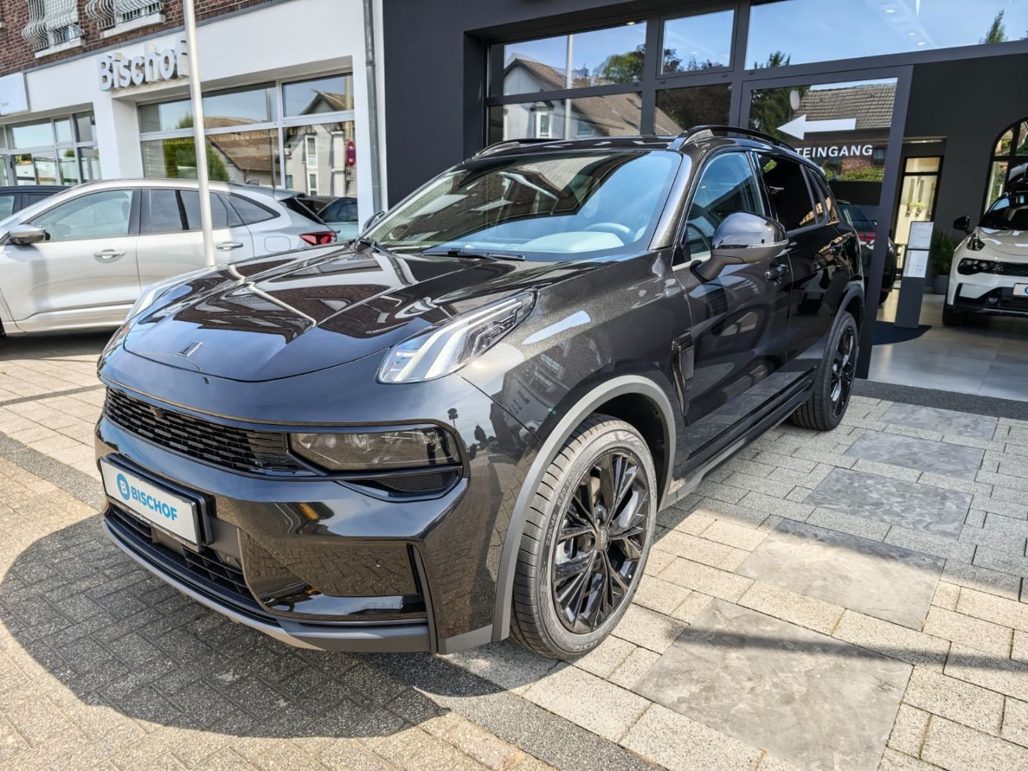 Lynk & Co 01