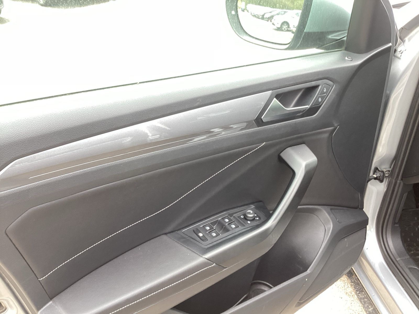 Volkswagen T-Roc - Bild 14