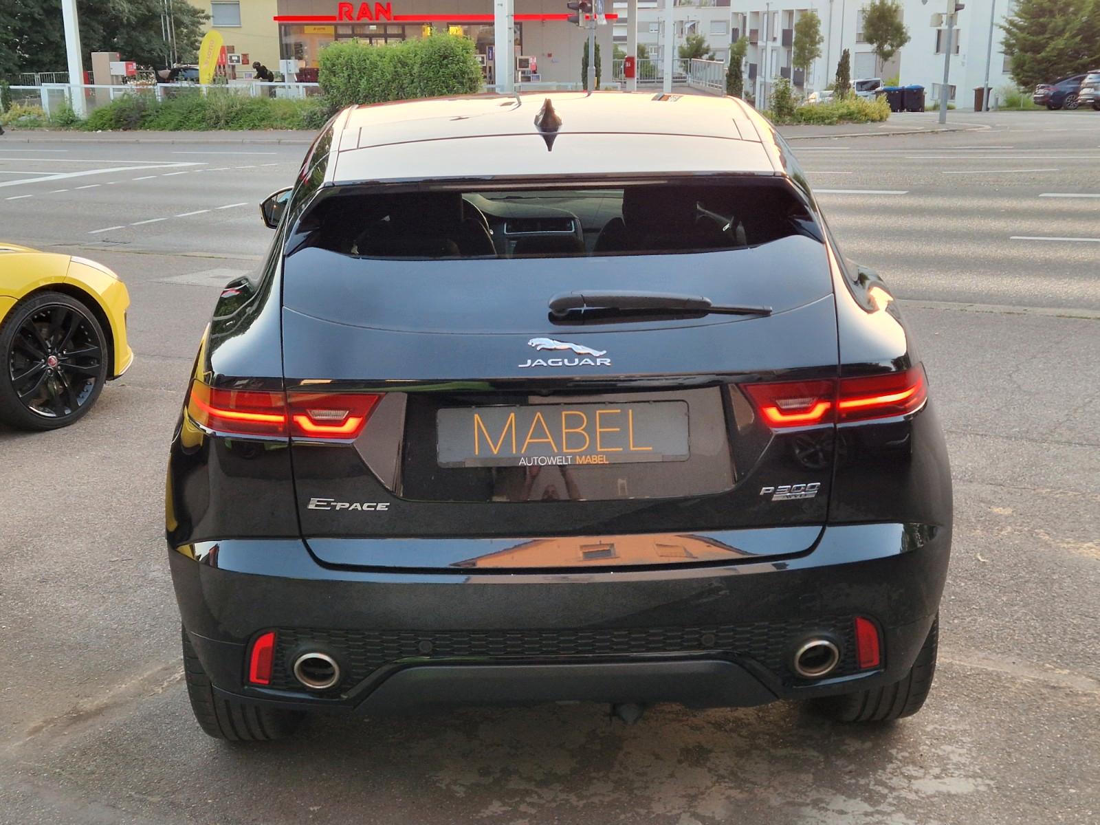 Jaguar E-Pace P300 R-Dynamic SE AWD +PANO+MERIDIAN+