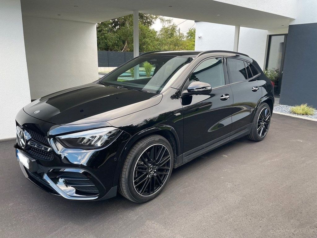 Image of Mercedes-Benz GLA 200