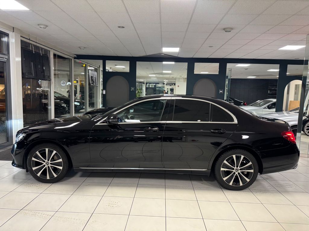 MERCEDES-BENZ E 300 e Avantgarde/2.HAND/LED/CAM/NAVI/SHZ/TOP! MERCEDES-BENZ E 300 e Avantgarde/2.HAND/LED/CAM/NAVI/SHZ/TOP!