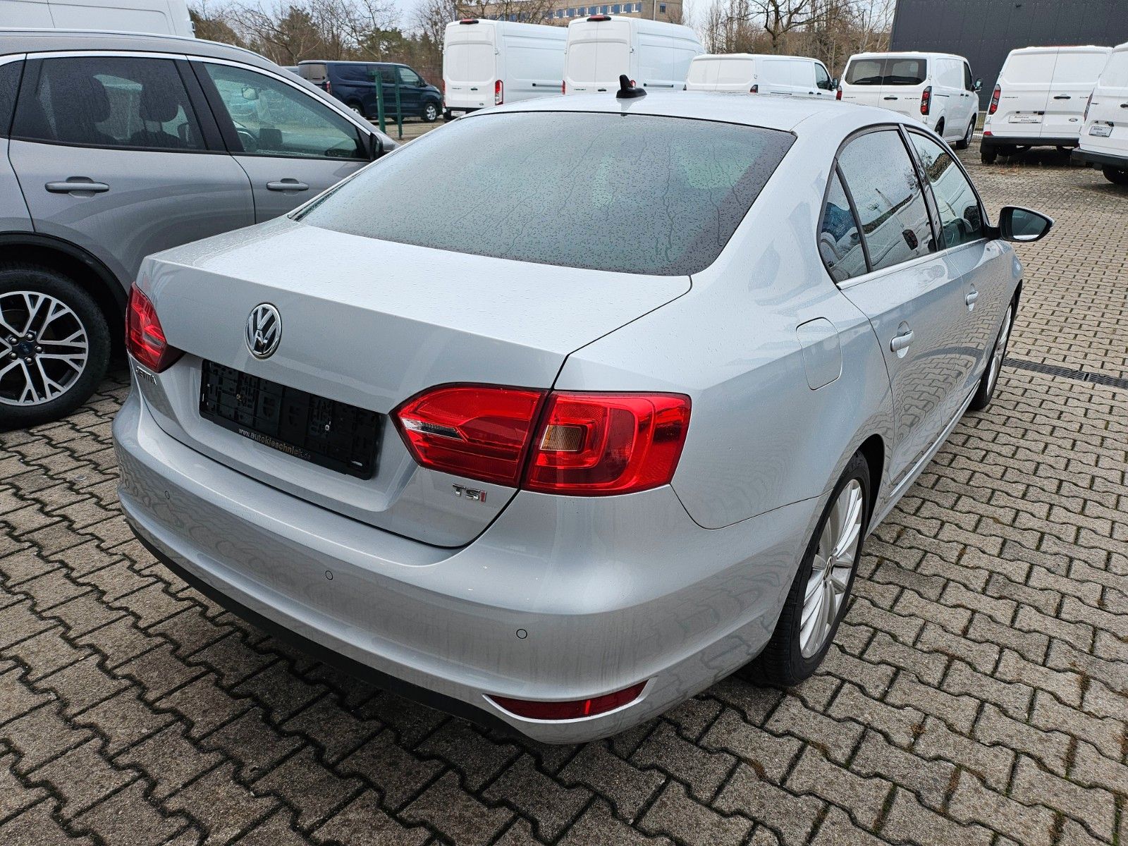 Fahrzeugabbildung Volkswagen Jetta VI Highline