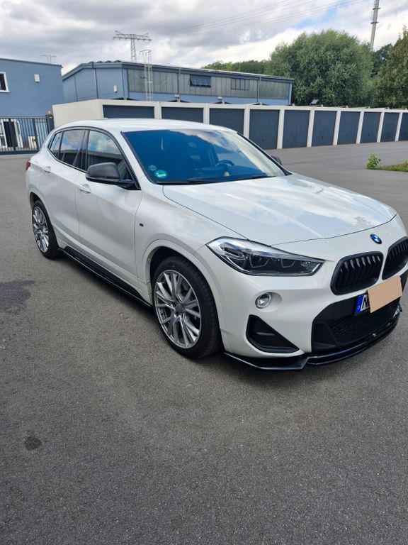 Image of BMW X2