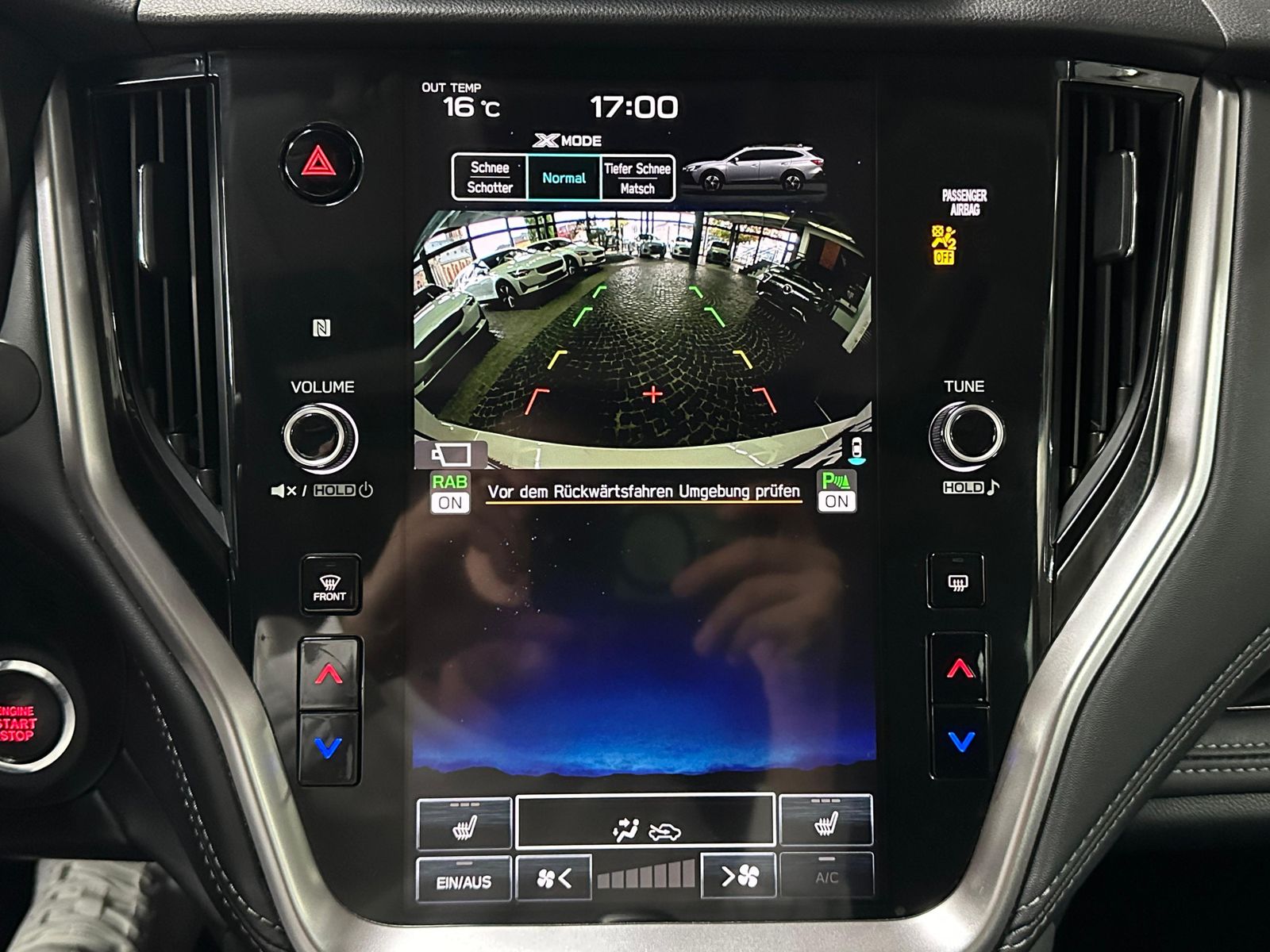 Fahrzeugabbildung Subaru Outback 2.5i Platinum EyeSight LED LEDER PANO TO