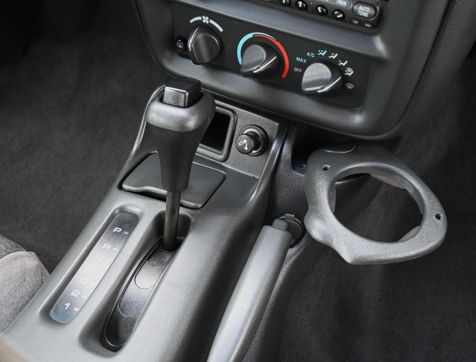 Car Image 21