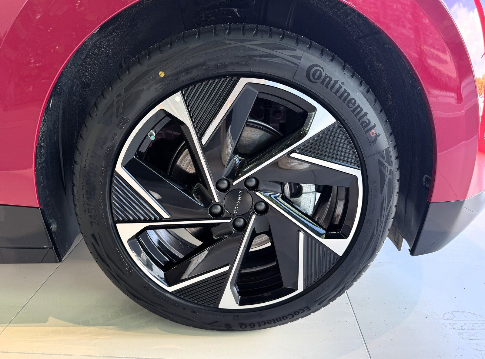 Lynk & Co 02
