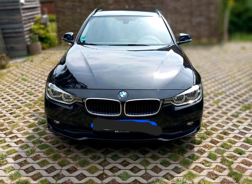 Image of BMW 320