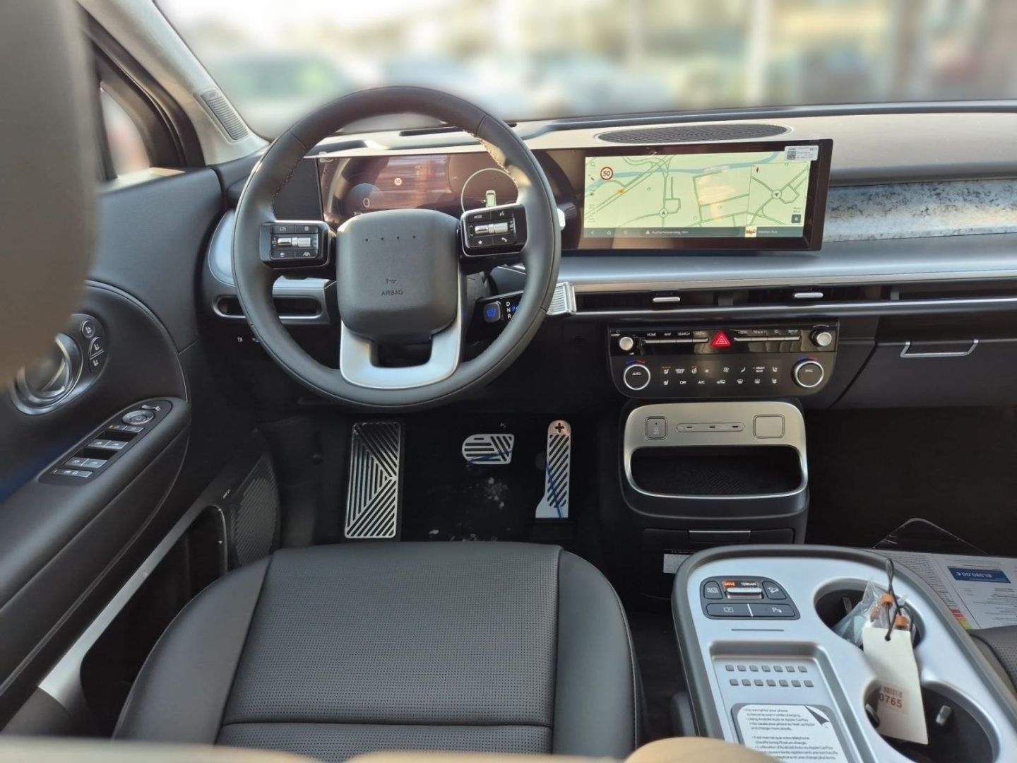 Fahrzeugabbildung Hyundai IONIQ 9 110 kW 4WD Uniq Panoramadach+ Swivel-Pak