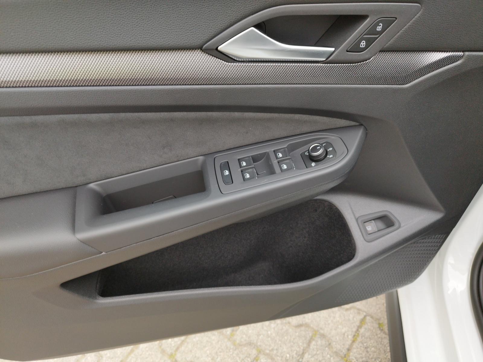 Volkswagen Golf VIII GTE 1.5TSIeHybrid 5JG/KEYLESS/HUD/LED+, миниатюра 7