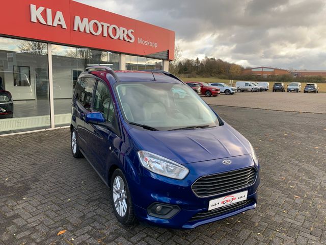 Ford Tourneo Courier 1,0 EcoBoost Titanium Kamera