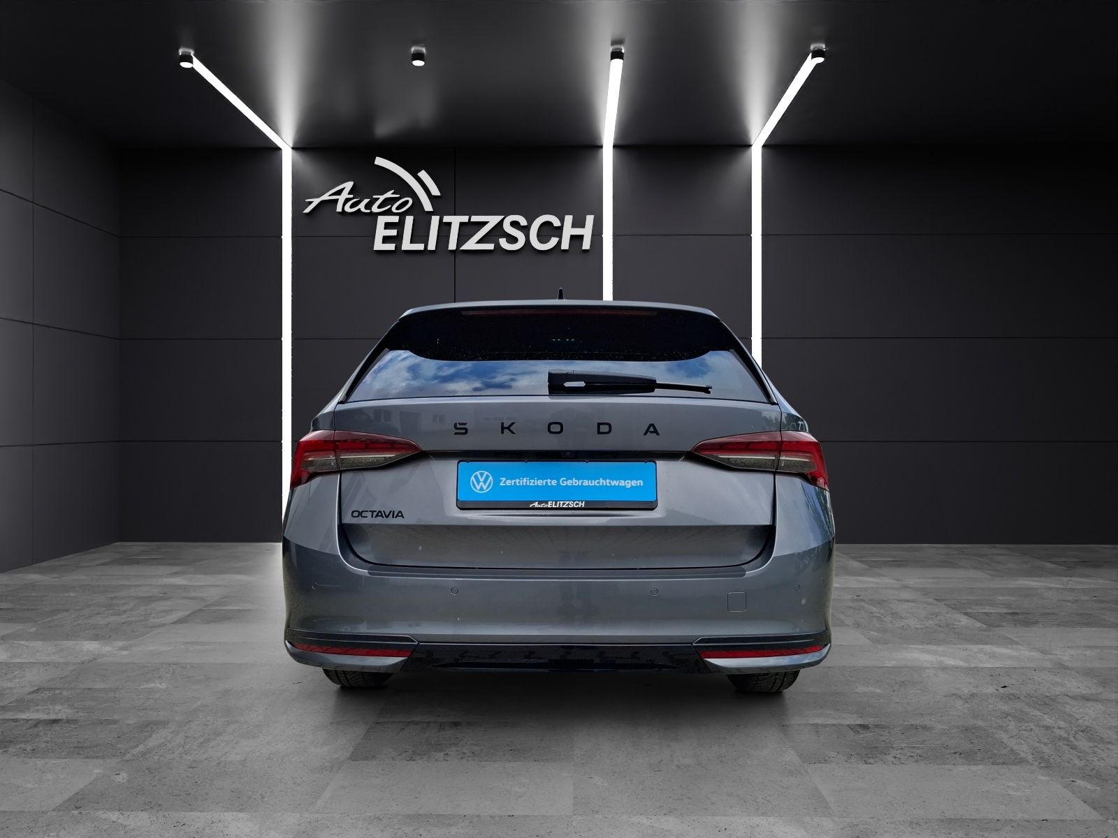 Fahrzeugabbildung SKODA Octavia Combi TDI Sportline DSG Matrix Navi AID