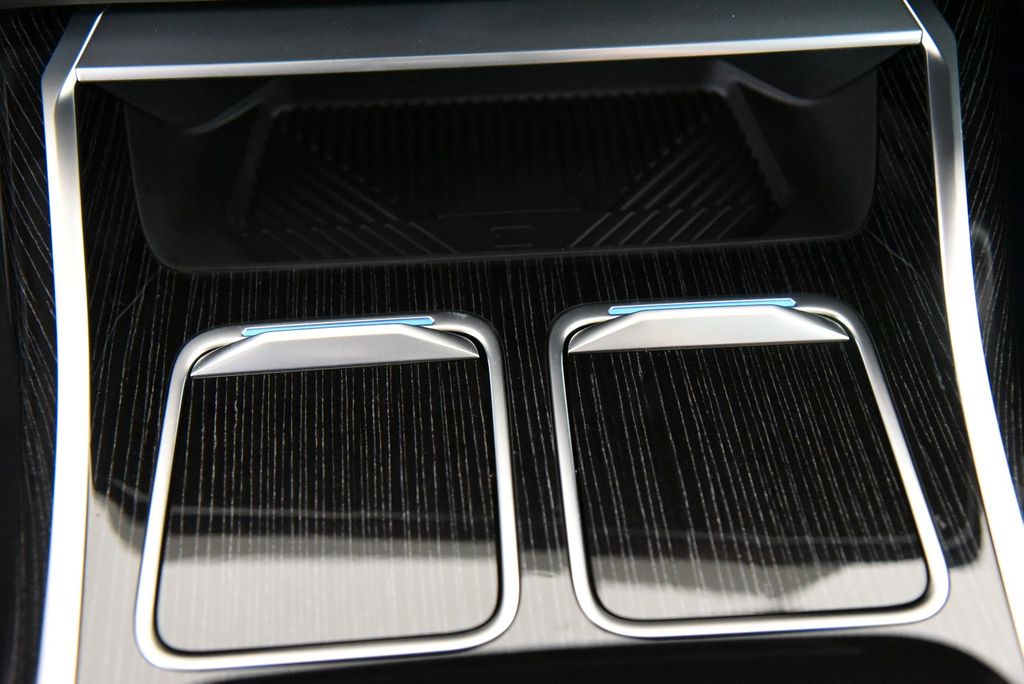 BMW 740