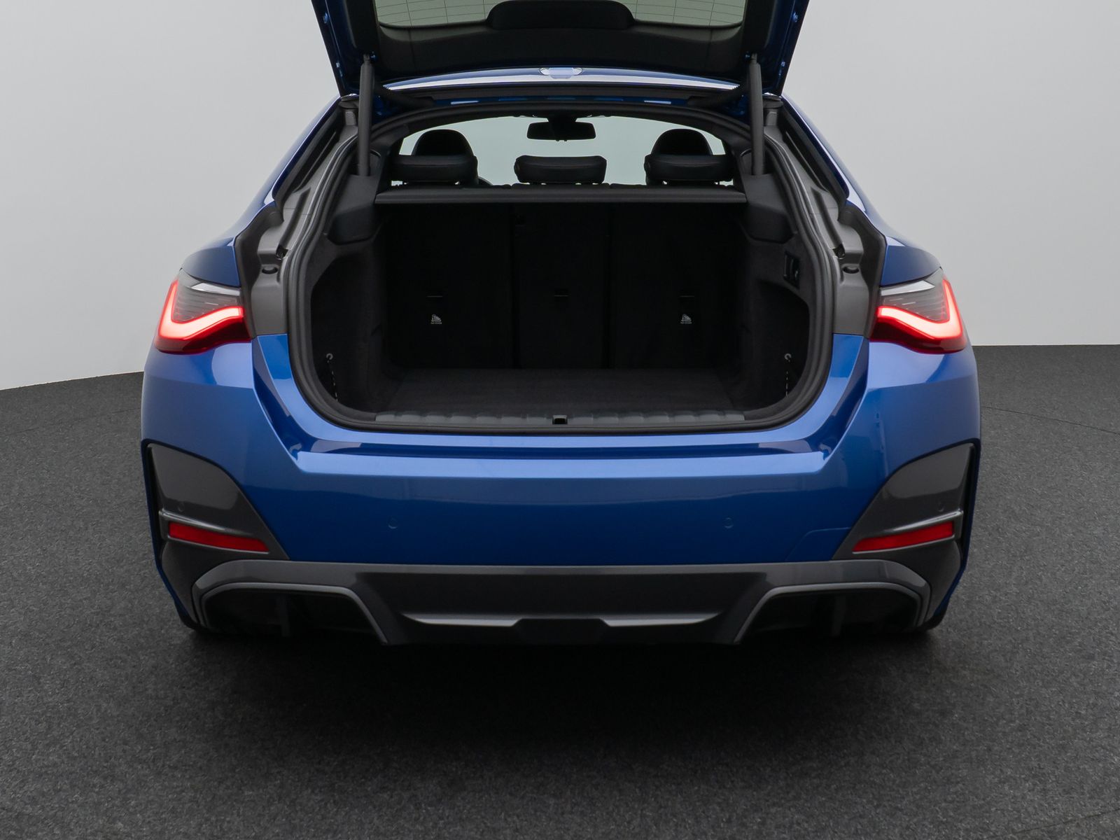 Fahrzeugabbildung BMW i4 eD40 Gran Coupé M Sport Kamera HUD DAB H/K