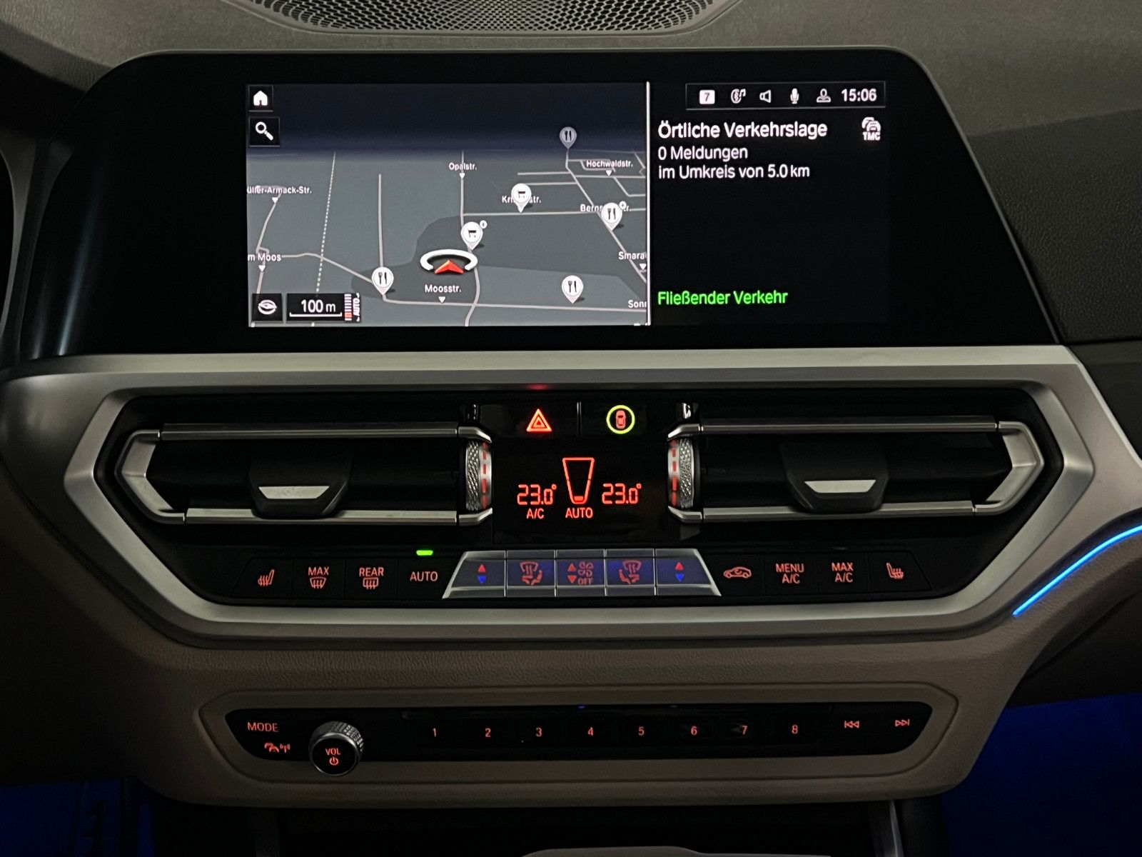 Fahrzeugabbildung BMW 330 i xDrive M SPORT/PANO/STHZ/ACC/DRAVITGRAU
