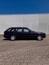 BMW E34 Technoviolett Schwarzer Dachhimmel Car... - BMW 5er Reihe: Kombi, E34