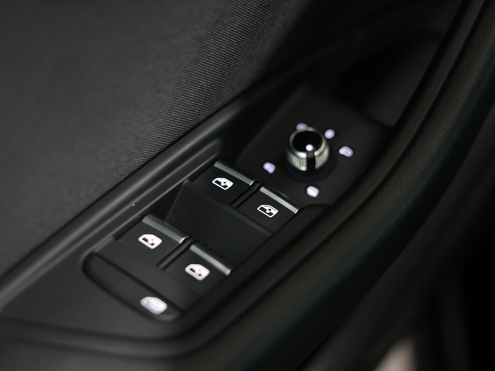 Audi A4 Avant 35 TDI ADVANCED BUSINESS / LED, HUD
