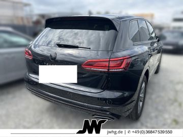 Volkswagen Touareg - 2