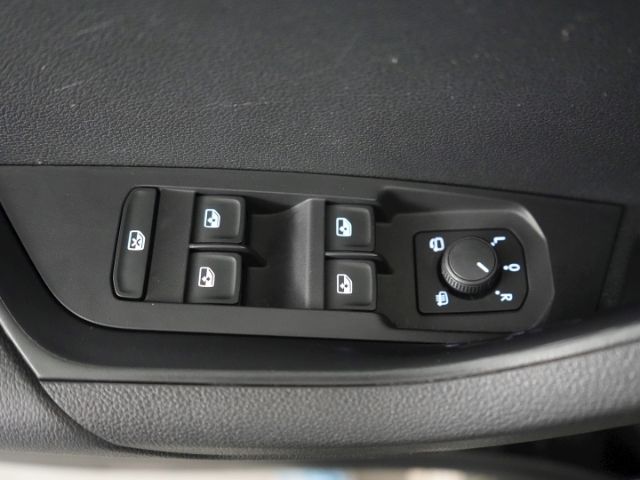 Karoq SPORTLINE TDI DSG 4x4+AHK+NAVI+PANORAMADAC