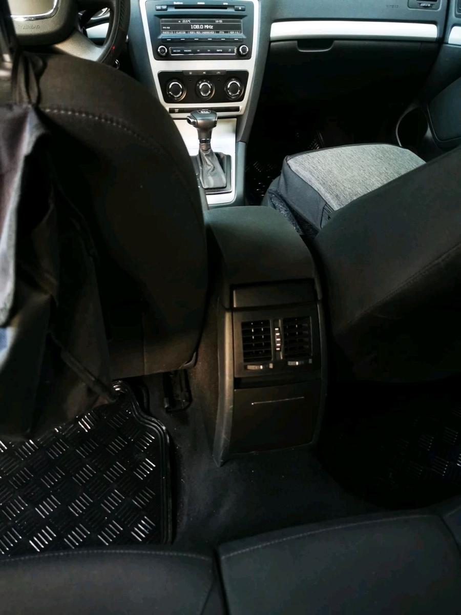 Skoda Octavia 2009 — photo 9