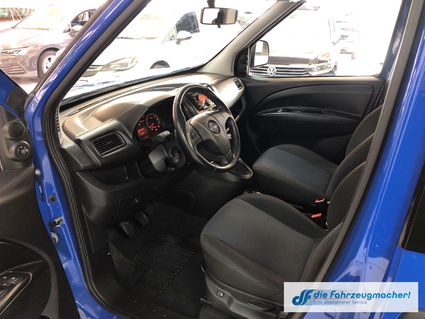 Fahrzeugabbildung Opel Combo D Colorado L1H2 1.4 SHZ  *BEHINDERTENGEREC