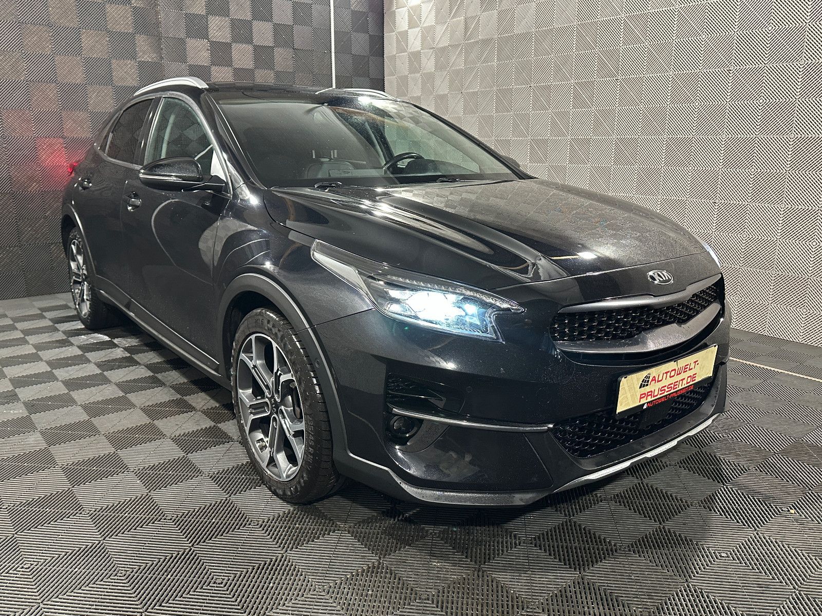 Gebrauchtwagen Kia XCeed XCeed*PLATINUM EDT*BiLED-PANO-ACC-R.KAM-MEMO-SHZ in Horb am Neckar