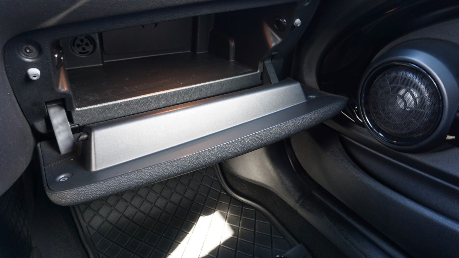 Fahrzeugabbildung MINI John Cooper Works LED,Navi,Harman&K,SH,PDC,SR+WR