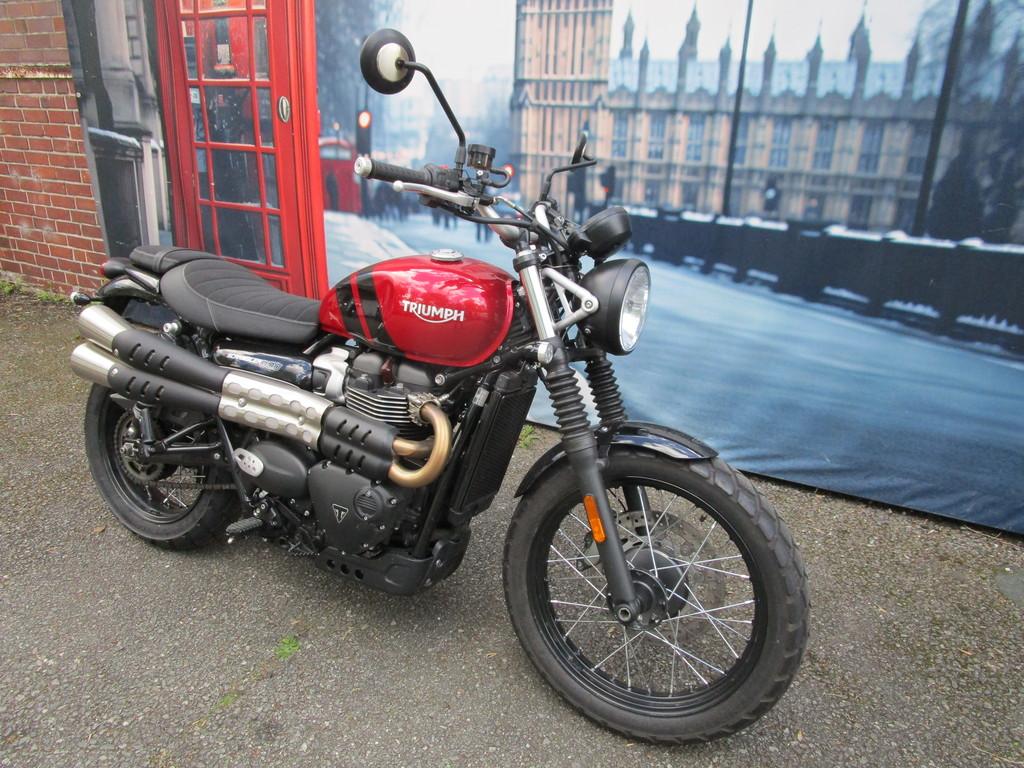 Triumph Scrambler 900 ABS 