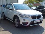BMW X1 xDrive20i A Sport Line Navi LED PDC AHK Pano - BMW X1 in München