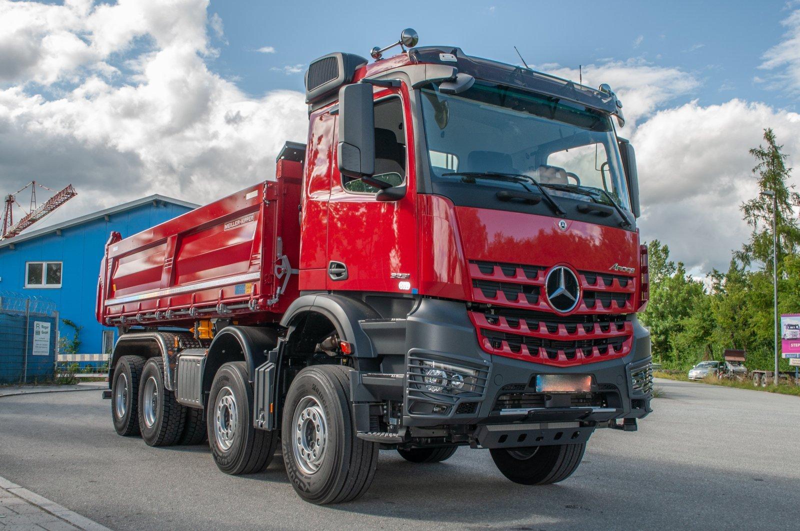 Mercedes-Benz Arocs 3251K 8x4 Trigenius Kipper
